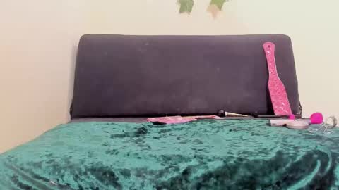 Snapshot of paulinches_love chatting on 02/02/26, 07:34 Paulinches online show from 02/02/26, 07:34