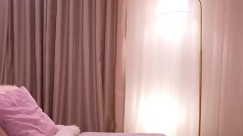 pauline_7 online show from 10/01/25, 06:14