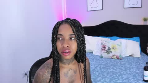 Pauline online show from 04/11/26, 03:55