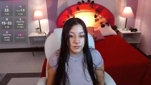 Maria Paula online show from 10/15/25, 12:05