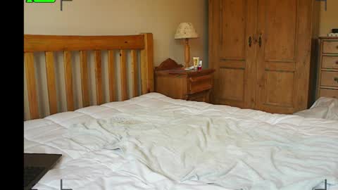 Snapshot of paullie2011 chatting on 11/03/25, 10:16 paullie2011 online show from 11/03/25, 10:16