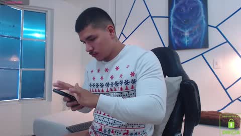 Paulo online show from 12/24/24, 01:28