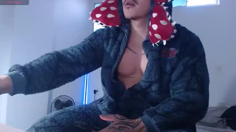 Paulo online show from 01/06/26, 01:04