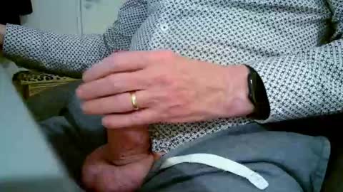 Paul online show from 12/18/25, 06:47