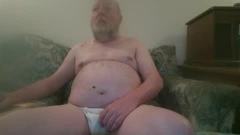 Snapshot of pavilionbill1 chatting on 04/28/26, 04:17 pavilionbill1 online show from 04/28/26, 04:17