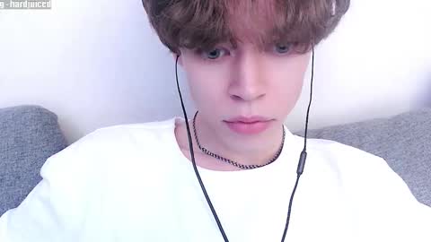 pawclaw online show from 10/26/25, 08:37