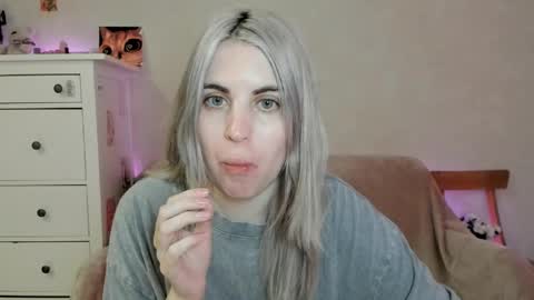 Allisses online show from 04/19/26, 01:32