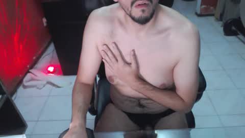 Snapshot of paynedr chatting on 12/27/24, 01:11 Fabio online show from 12/27/24, 01:11