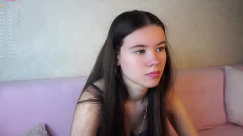 Snapshot of pazrapacki chatting on 04/30/26, 11:31 Beautiful Mila online show from 04/30/26, 11:31
