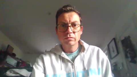 pchittt online show from 12/20/25, 02:02