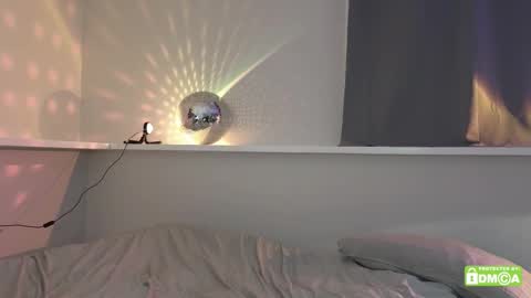 Snapshot of peaceofmae chatting on 01/19/26, 04:38 online show from 01/19/26, 04:38