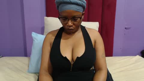 Snapshot of peachassxx chatting on 06/23/26, 06:00 peachy online show from 06/23/26, 06:00