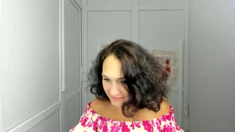Christina online show from 07/08/26, 12:20