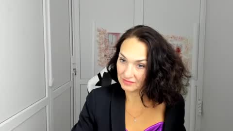 Christina online show from 07/21/26, 12:18