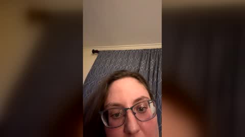 peachesbestfriend online show from 04/01/26, 05:19