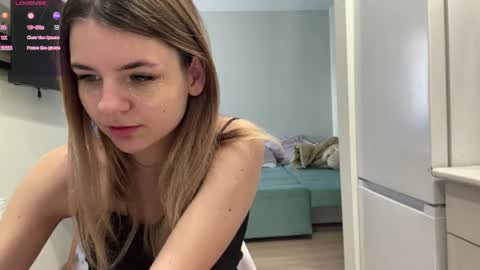 Snapshot of peachy_keens chatting on 04/17/26, 01:47 Peachy online show from 04/17/26, 01:47