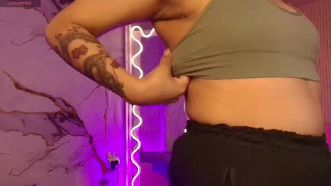 peachy_tay online show from 03/19/26, 11:36