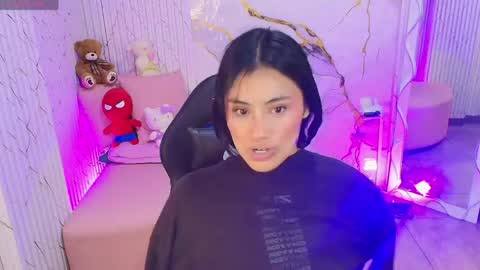 Snapshot of peachy_tay chatting on 05/17/26, 11:17 peachy_tay online show from 05/17/26, 11:17