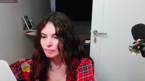 Snapshot of peachybabe__ chatting on 06/14/26, 05:26 Peachy online show from 06/14/26, 05:26