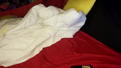 Peachycream2017 online show from 02/19/25, 09:03