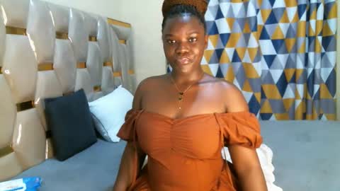 Snapshot of peachygirl255 chatting on 10/12/25, 02:16 Peachy online show from 10/12/25, 02:16