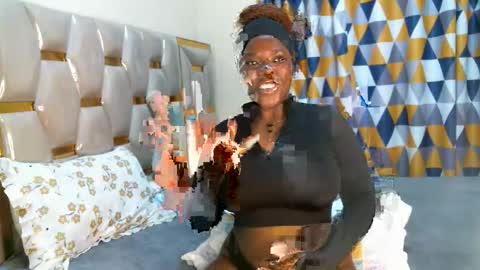 Snapshot of peachygirl255 chatting on 11/03/25, 02:18 Peachy online show from 11/03/25, 02:18