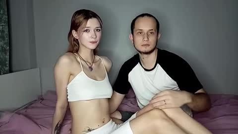 Snapshot of pearl_couple chatting on 01/09/26, 07:26 Rina and Max online show from 01/09/26, 07:26