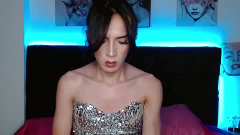 pearlatin online show from 01/01/25, 01:15