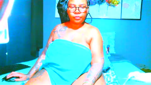 Snapshot of pearlblu38 chatting on 03/08/25, 10:24 Pearl online show from 03/08/25, 10:24