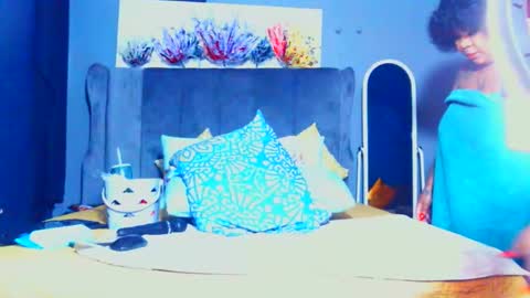 Snapshot of pearlblu38 chatting on 09/23/25, 03:37 Pearl online show from 09/23/25, 03:37