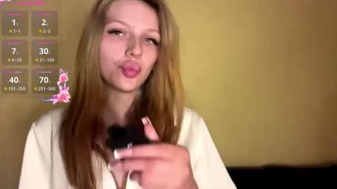 Snapshot of pearlinesilfies chatting on 06/28/26, 06:25 Zlata online show from 06/28/26, 06:25