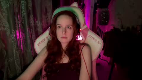 Snapshot of pearlprincess_ chatting on 06/28/26, 01:17 Adelina online show from 06/28/26, 01:17