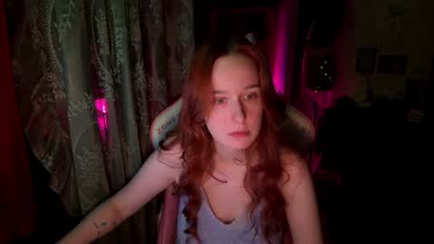 Snapshot of pearlprincess_ chatting on 07/16/26, 01:22 Adelina online show from 07/16/26, 01:22