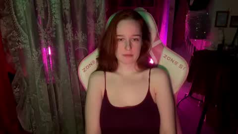 Snapshot of pearlprincess_ chatting on 07/27/26, 01:45 Adelina online show from 07/27/26, 01:45