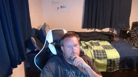 pecker40 online show from 12/21/24, 10:51