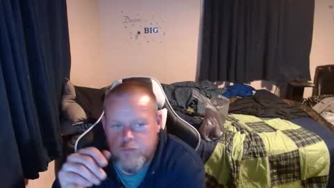 pecker40 online show from 01/04/25, 03:29