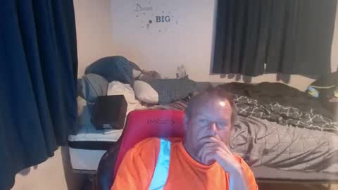 pecker40 online show from 04/26/26, 12:41