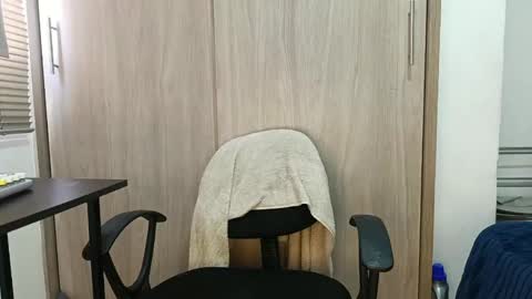 pecsblack888 online show from 04/18/26, 02:21