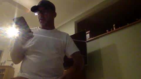Snapshot of pedro________8 chatting on 02/18/25, 09:54 pedro________8 online show from 02/18/25, 09:54