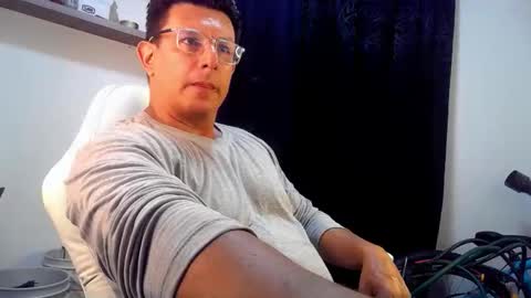 Pedro online show from 04/28/26, 03:11