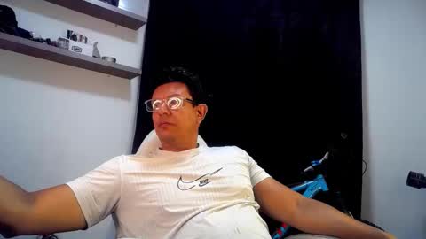 Pedro online show from 05/04/26, 01:56