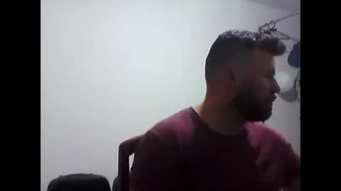 Snapshot of pedrodiaz130814 chatting on 10/16/25, 06:53 pedrodiaz130814 online show from 10/16/25, 06:53