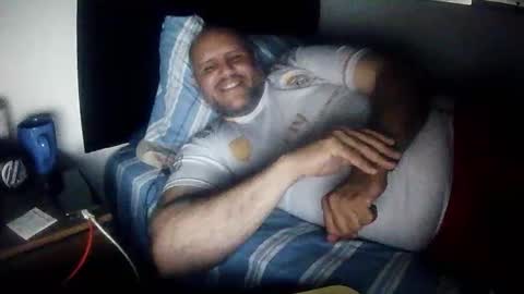 Snapshot of pedrofalfan chatting on 10/14/25, 04:35 Pedro online show from 10/14/25, 04:35