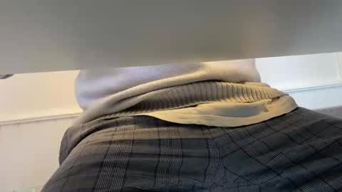 Snapshot of pedroserrano2000 chatting on 02/05/25, 08:54 PedrOO OO online show from 02/05/25, 08:54