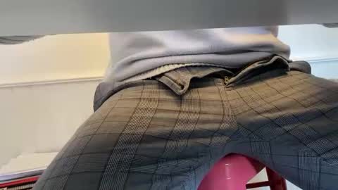 Snapshot of pedroserrano2000 chatting on 02/06/25, 08:18 PedrOO OO online show from 02/06/25, 08:18