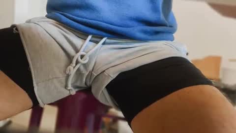 Snapshot of pedroserrano2000 chatting on 11/10/25, 02:38 PedrOO OO online show from 11/10/25, 02:38