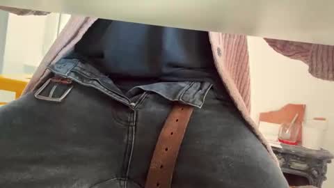 Snapshot of pedroserrano2000 chatting on 02/26/26, 09:19 PedrOO OO online show from 02/26/26, 09:19