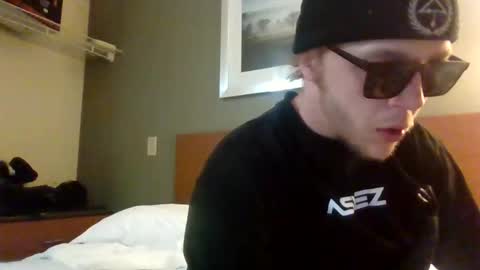 peeepit online show from 12/22/25, 10:34