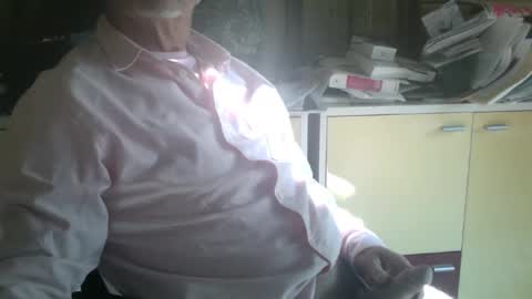 Snapshot of pegaso1000 chatting on 02/14/25, 11:10 pegaso1000 online show from 02/14/25, 11:10