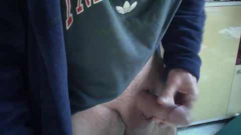 Snapshot of pegaso1000 chatting on 10/21/25, 09:10 pegaso1000 online show from 10/21/25, 09:10